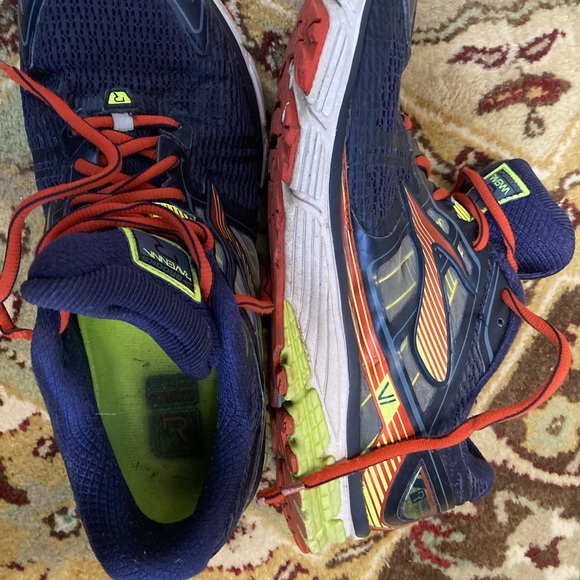 Mens Brooks Ravenna 6 - size 10. Used. - Picture 2 of 6